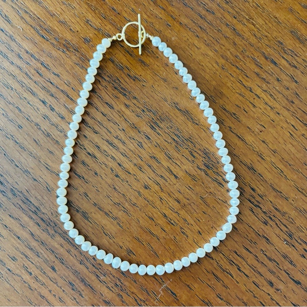 Freshwater Pearl Necklace with Gold Clasp - Picture 2 of 2